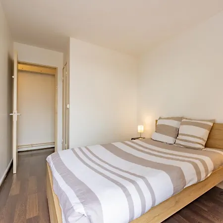 Le Pierre Cazeneuve Vue Et Climatisation *